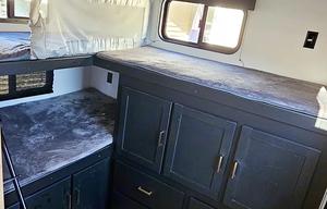 Family & Pet Friendly RV Rental- w/ Bunkhouse!