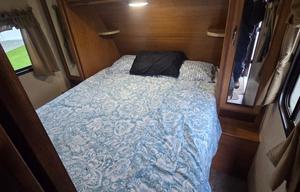 2016 CrossRoads RV Sunset Trail Super Lite ST270BH RV rental photo 3