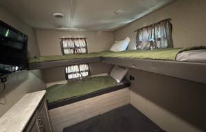 Fully stocked, Pet Friendly RV. SLEEPS up to 12!