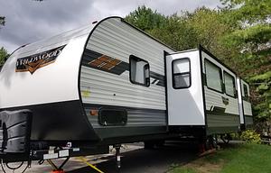 DELIVERY ONLY!! 2021 Forest River Wildwood 31KQBTS