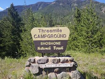 Threemile Campground Entrance with sign and mountain in background