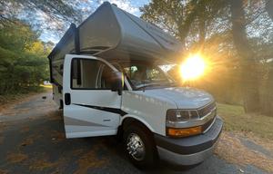 24' Versatile Voyager, Pet-Friendly, Equipped!