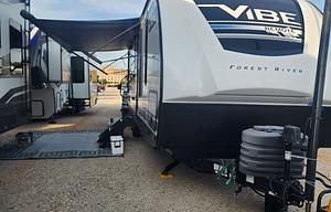Vibe & Unwind | Spacious Luxury Camper