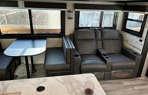 2023 Jayco Whitehawk 36' Sleeps 5