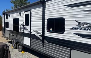 2023 Jayco Jay Flight 264BH RV rental photo 9