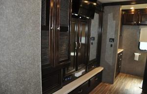 2017 Thor Motor Coach Miramar 37.1 Bunk