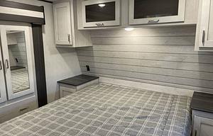 5th wheel bunkhouse