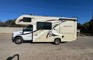 Compact Alaska RV – Simple & Stress-Free Driving