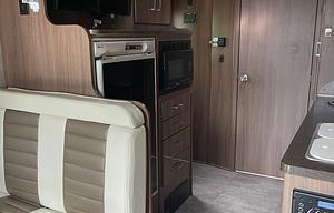 2015 Winnebago Trend 23B Close to EUG Airport