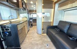 Top Notch Rv - Mercedes Benz Atasca Navion 24v 26'