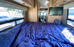 2013 Winnebago Era 70A