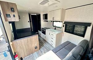Dembe- 2025 Jayco Jay Flight 260BHW- Unleash fun
