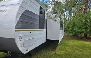 Family friendly with spacious private bunkroom!