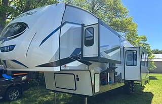 Mansion On Wheels!