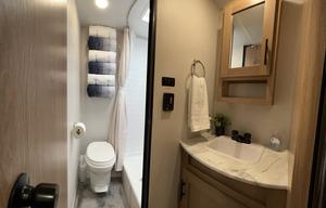"The Adventurer" PrimeTime Avenger Bunkhouse 26BK