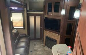 2015 Voltage V3600 RV rental photo 9