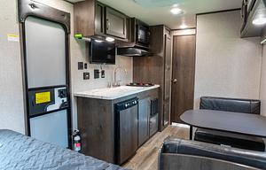 2021 Jay Flight 174BH – Bunkhouse Adventure Camper