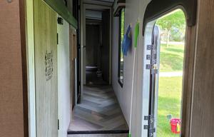 Full Sized Fifth Wheel for Full Time Fun