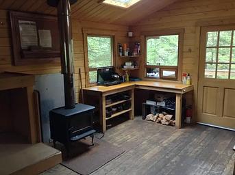 WHITE SULPHUR SPRINGS CABIN1