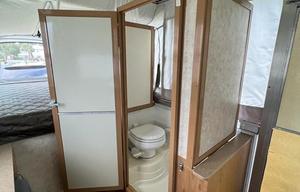 26' Popup Camper Big Enough for 6 - 2 King Beds