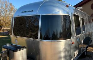 Bambino - Cozy 2024 Airstream Bambi 22FB