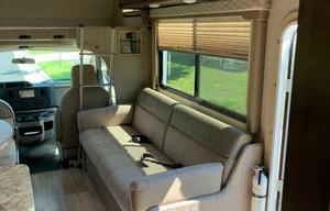 2020 Thor Motor Coach Freedom Elite Ford