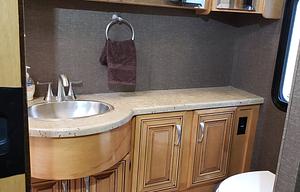 Luxury Class A  - DELIVERY & SETUP by OWNER