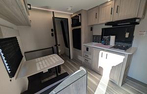 2025 Heartland Mallard 17 RBL RV rental photo 11