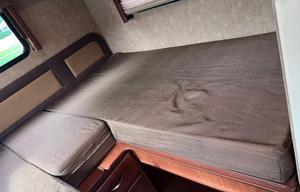 2015 Thor Motor Coach Axis 24.1
