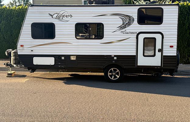 2017 Coachmen RV Clipper Ultra-Lite 17BH