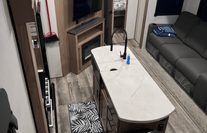 Mansion On Wheels!
