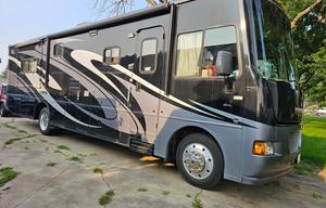 2013 Winnebago Vista 35F aka the Hilton on Wheels