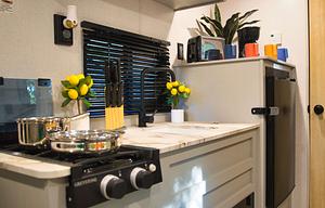 Bunk Beds!  Easy Tow! Sleeps 4 or 5! GWTX 1442
