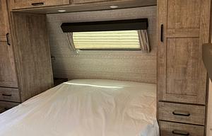Meet Your Adventure RV –Surveyor Legend 276BHLE