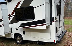 2023 Coachmen RV Freelander 26DS Ford 450