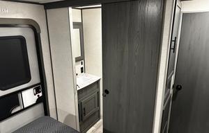 *Private Bathroom** 2022 Aspen Trail 38’ Bunkhouse