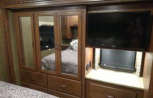 2016 Thor Hurricane 34J Bunkhouse