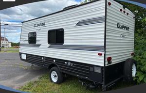 2019 Coachmen RV Clipper Cadet 17CFQ