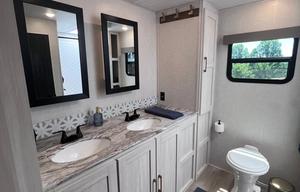 268FKBS - Blue Peaks Rendezvous - Luxury Camping