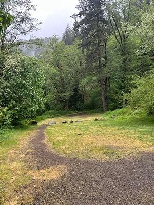 Rocky Bend Group Site, Loop: