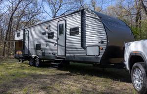 2016 Catalina Couchmen Rv aka Hooked on Fun