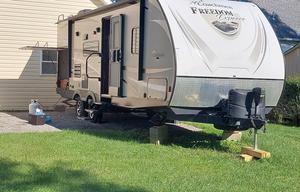 2017 Coachmen RV Freedom Express 248RBS