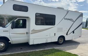 2013 Thor Motor Coach Four Winds 23U RV rental photo 5