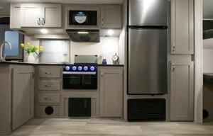 Tracer 260BHSLE - Compact Elegance!