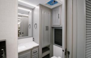 2027 Coachmen Mirada 35ES