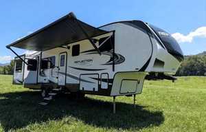 Grand Design Reflection | Deluxe Modern 5th Wheel