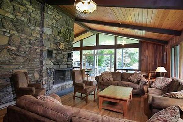 001, Loop: BALSAM LAKE LODGE (NC)