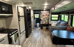 2022 Jayco Jay Feather Camper Rental