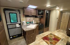 2016 Solaire Ultra Lite - Delivery available