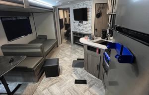 2020 Keystone Bunkhouse RV/ The Windjammer
